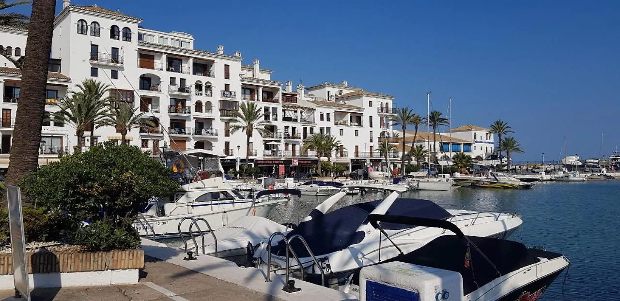 A Golf & Beach Chez Pascale Et Alain Alcaidesa Apartment
